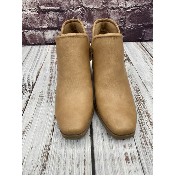 Baretraps Women's Tristen Block Heel Ankle Booties Salted Caramel Size 7 M - Picture 2 of 9